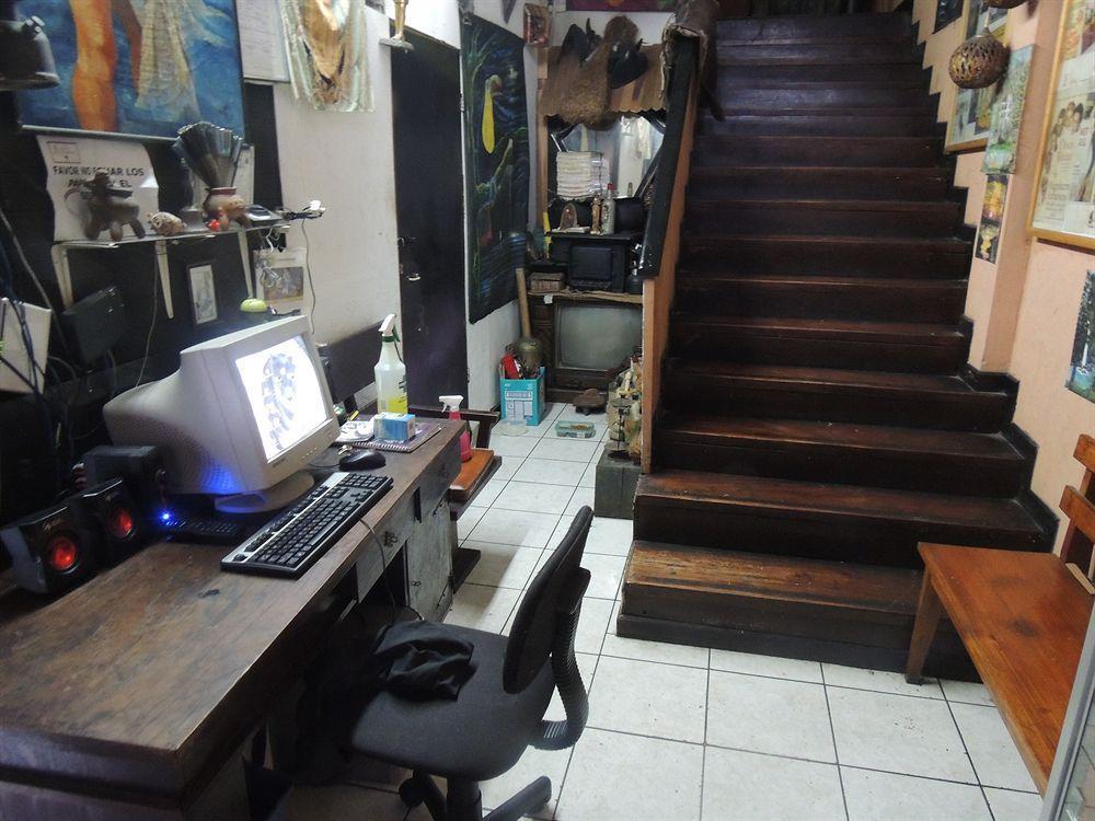 Hostal Del Este Santa Fe 산호세 외부 사진